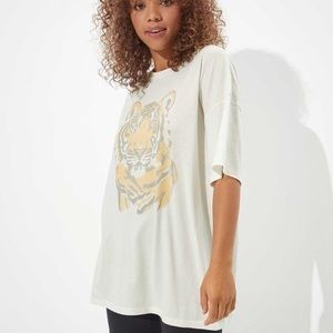 American Eagle Oversized Tiger Graphic Tee